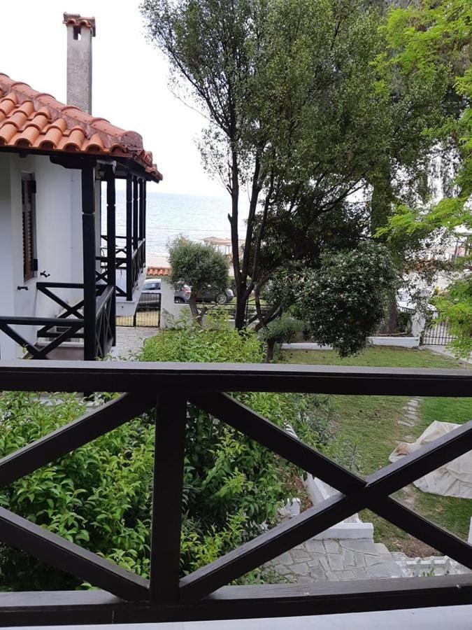 Sofia'S Pearl Beachfront Maisonette Nea Kallikrateia المظهر الخارجي الصورة